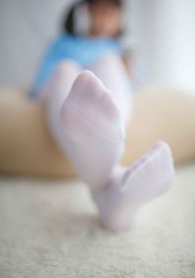 欧美平价女包_高清完整在线观看