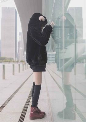 美女又爽又黄免费跳舞视频_1080P免费观看超清