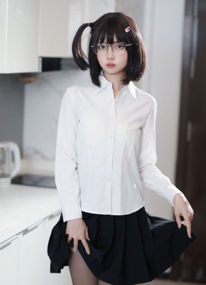 国产成人精品999_高清完整视频观看