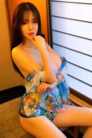 欧美白嫩美女_高清在线手机播放