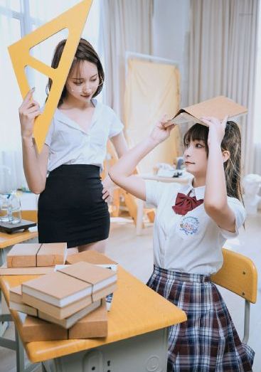 欧美另类文字图片_720电影完整版