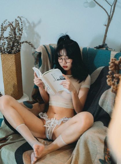 欧美风格素描头像_BD免费观看超清