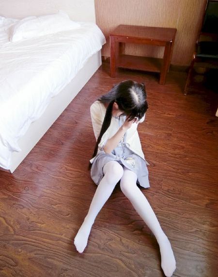 美女抓胸乳摇爆衣动态图_西瓜视频在线观看