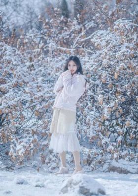 国产澡堂偷拍迅雷下载_BD国语迅雷电影在线